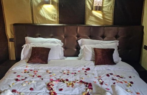Lac Yasmins Other | Saharasandluxurycamp