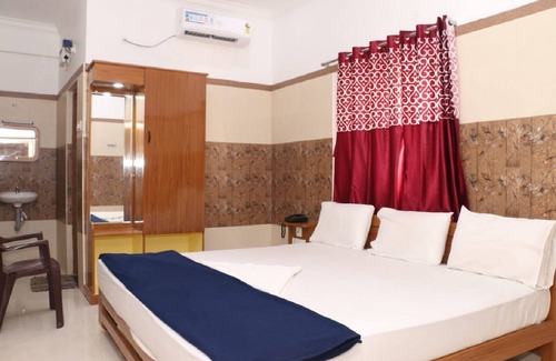 Mandya Hotel | Sai Residency