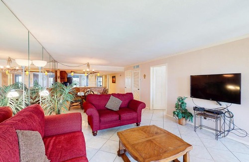 South Padre Island Apartment | Saida Towers IV #509