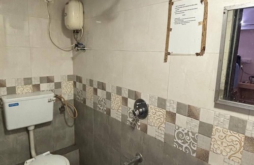 Goregaon West House | SAIGAL GUEST HOUSE