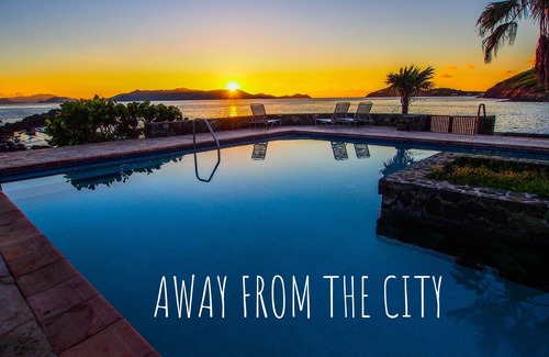 Red Hook Condo | Sail Away I-WOW Your Beachfront Oasis Remodeled