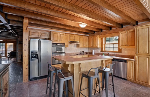 Pleasure Point House | Sailboat Point by Big Fish Real Estate Group at Lake Martin