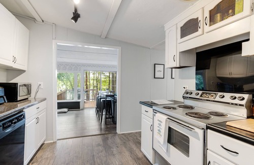 Townville House | Sailgate Escape/Lake Hartwell/Gorgeous Sunset Views/16mi to Clemson