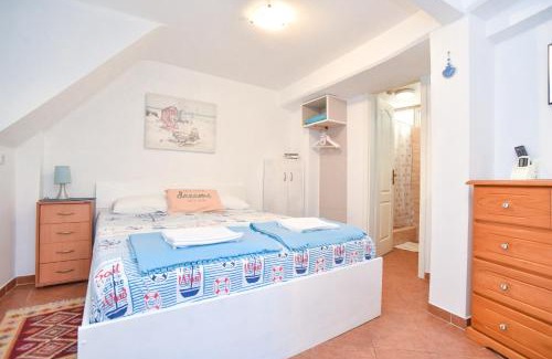 Old Town House | Sailor House