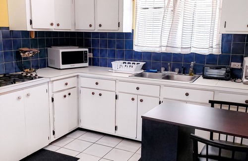 Hannah Apartment | Sailor's Gem I: Feel the Real Caribbean Life and Live Local at this Apartment!