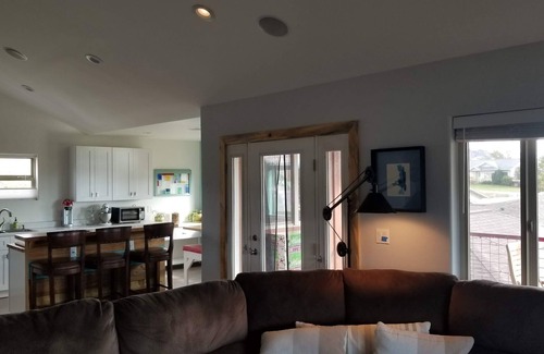 Dayton Cottage | Sailor's Nest at Flathead Lake