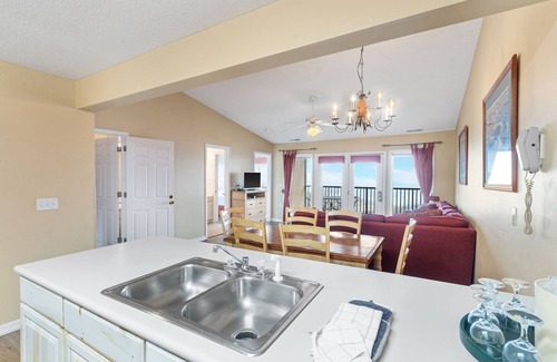 Indian Point Condo | Sailor's Sanctuary: Condo Rental with Marina Access
