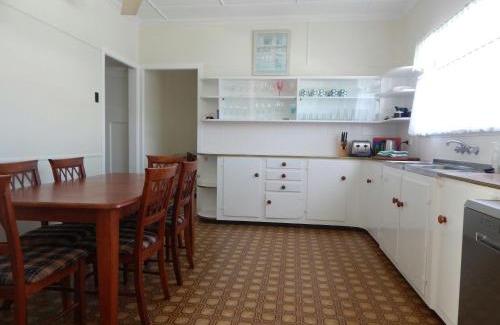 Lota House | Sailors Rest