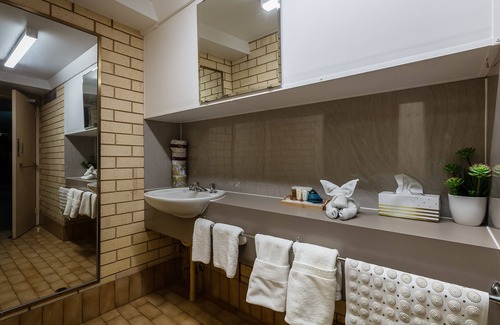 Geraldton Hotel | Sails Geraldton Accommodation