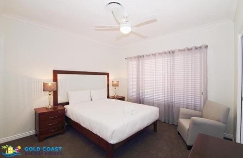 Gold Coast House | Sails @ Hope Island Resort