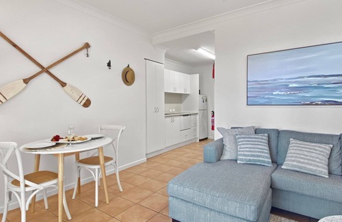Horseshoe Bay Apartment | Sails on Horseshoe Apartment 6 - Couple's Beach Getaway