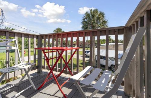 St. Augustine Apartment | Saint Augustine Island Home with Hot Tub and Game Table
