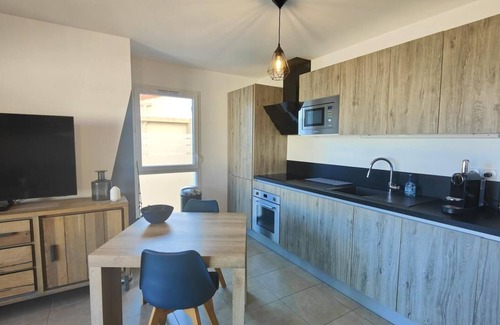 Saint-Aygulf Apartment | SAINT-AYGULF Sea view, 4 pers air conditioning, swimming pool, near Calanques corailleurs