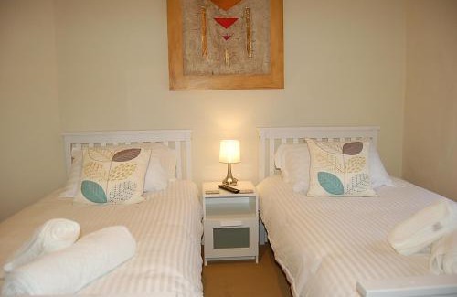 Tywyn House | Saint Cadfans Lodge