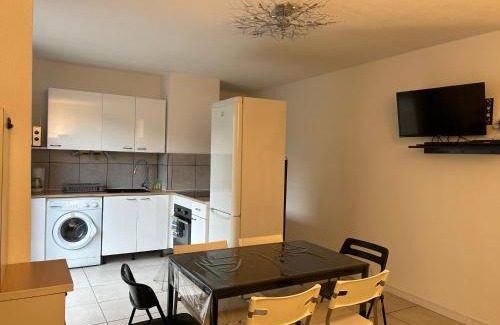 Saint-Lazare Apartment | Saint Charles