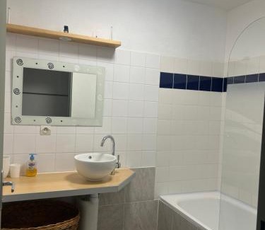 Saint-Lazare Apartment | Saint Charles