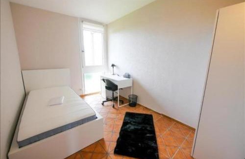 Saint-Cloud Bed & Breakfast | Saint Cloud Citea Access dayuse Room - 10 minutes La Defense 20 minutes Paris Parc Expo