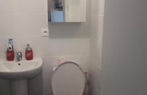 Saint-Cloud Bed & Breakfast | Saint Cloud Citea Access dayuse Room - 10 minutes La Defense 20 minutes Paris Parc Expo
