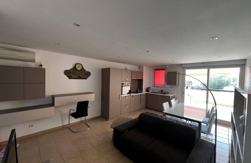 Saint-Cyprien Plage Apartment | Saint Cyprien, Beautiful, Fully renovated 2-bedroom Apt with WiFi, AC, Pool.