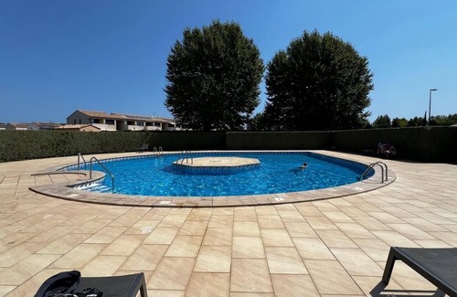 Saint-Cyprien Plage Apartment | Saint Cyprien, Beautiful, Fully renovated 2-bedroom Apt with WiFi, AC, Pool.