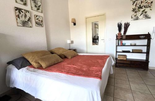 Saint-Florent Apartment | SAINT FLORENT - STUDIO 2 couchages Avec Piscine