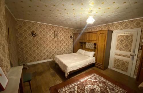 Saint-Florentin Apartment | saint florentin