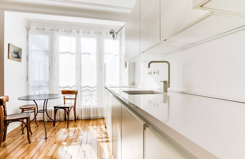 Quartier de l'Ecole-Militaire Apartment | Saint Germain des Prés - Petit Sevres 1 Bedroom