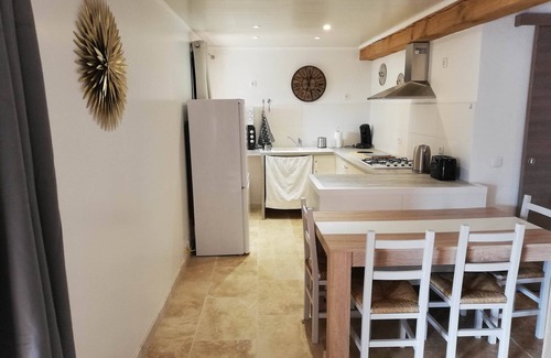 Tour-de-Faure Bed & Breakfast | SAINT JACQUES" air-conditioned gîte, swimming pool 2 km from Saint Cirq Lapopie