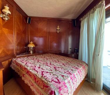 Roquebrune-Cap-Martin Apartment | Saint James Luxury 4 Pers Sea View Parking