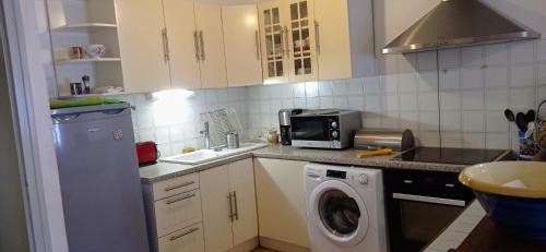 Saint-Jean-Pied-de-Port Apartment | Saint Jean Pied de Port. Centre Ville. Rue Piétonne