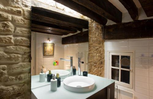 Les Iles Apartment | SAINT LOUIS CHARME