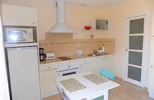 Saint-Palais-sur-Mer House | Saint Palais sur Mer - SMALL HOUSE - in a PRIVILEGED and QUIET SETTING