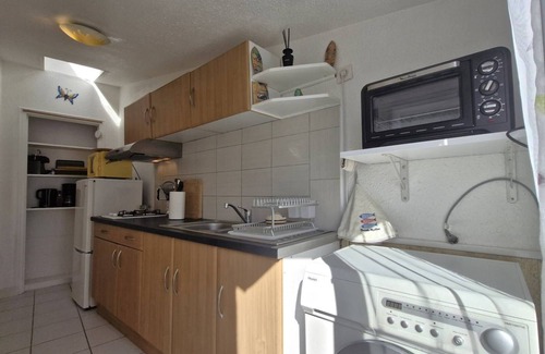 Saint-Palais-sur-Mer House | Saint Palais sur Mer - CLOSE TO THE LAKE for this small SEMI-DETACHED HOUSE - WIFI