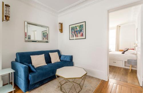 4th Arrondissement Apartment | Saint Paul le Marais Charlemagne