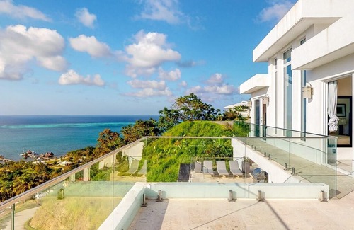 Pristine Bay Villa | Saint Ridge @ Coral Views, French Harbor