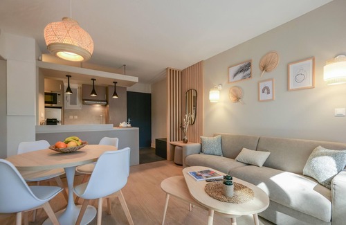 Cote d'Azur- French Riviera Apartment | Saint Tropez Farniente 4 renovated apartment Sea and Beach at 150m.