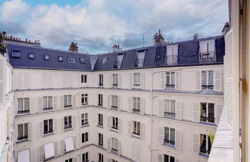 6th Arrondissement Apartment | SaintGermain Sojourn - Charming 2 bedroom in the Rive Gauche