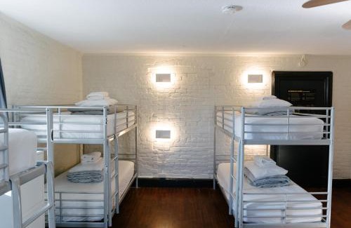 Downtown Ottawa Hostel | Saintlo Ottawa Jail Hostel