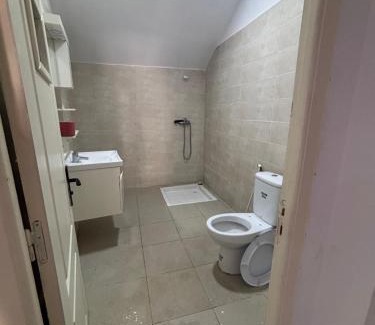 Bejaia Apartment | Saket