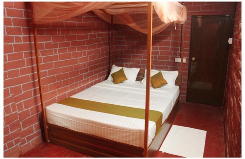 Ramakkalmedu Resort | Salaams Raama Heritage Eco Village