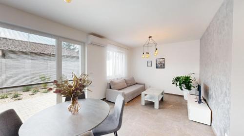 Sered Apartment | SALAN Apartman Sereď