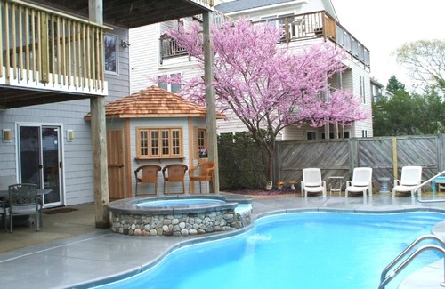 Croatan Beach House | SALE 8/30 A Caribbean Fantasy-Lux/Comf/Style/Pool/Tikibar-in Croatan nr Boardwk