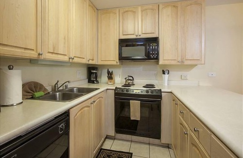 Kihei Condo | Sale! August avab 219nt. Kam Sands Bldg 10. Sleeps 6!