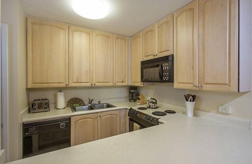 Kihei Condo | Sale! August avab 219nt. Kam Sands Bldg 10. Sleeps 6!