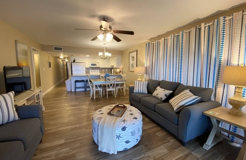 Indian Shores Condo | SALE! Shell Suite at Casa Gia Pool/Hot tub Open Beach Front on Indian Shores