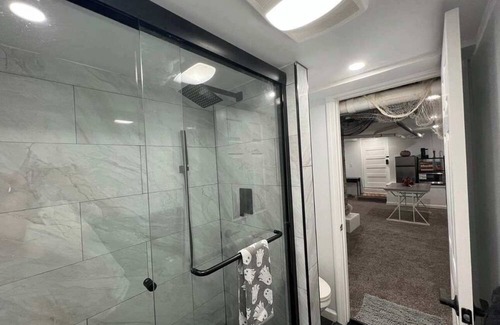 Salem Apartment | Salem Cozy Lower-Lever Suite