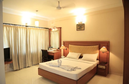 Salem Hotel | SALEM HOTEL DEVI TOWERS 5 RODS