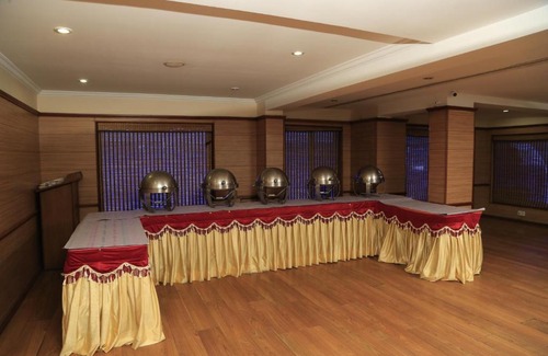 Salem Hotel | SALEM HOTEL DEVI TOWERS 5 RODS