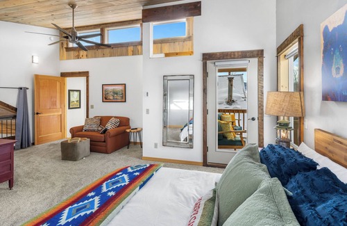 Bozeman Cabin | Salesville Bunkhouse - Two bedroom bunkhouse located in Gallatin Gateway, MT!