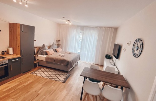 Bayreuth Apartment | Sali Homes Gemütlichkeit am Rother Mainufer